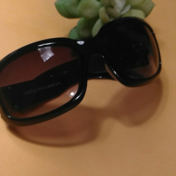 DANA BUCHMAN SUNGLASSES - Picture 8 of 8